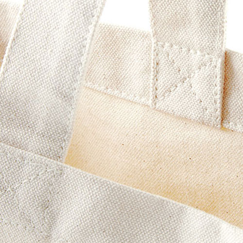 Shopper aus robuster Baumwolle Kreuznähte an Henkelverbindungen Taschenfarbe natur