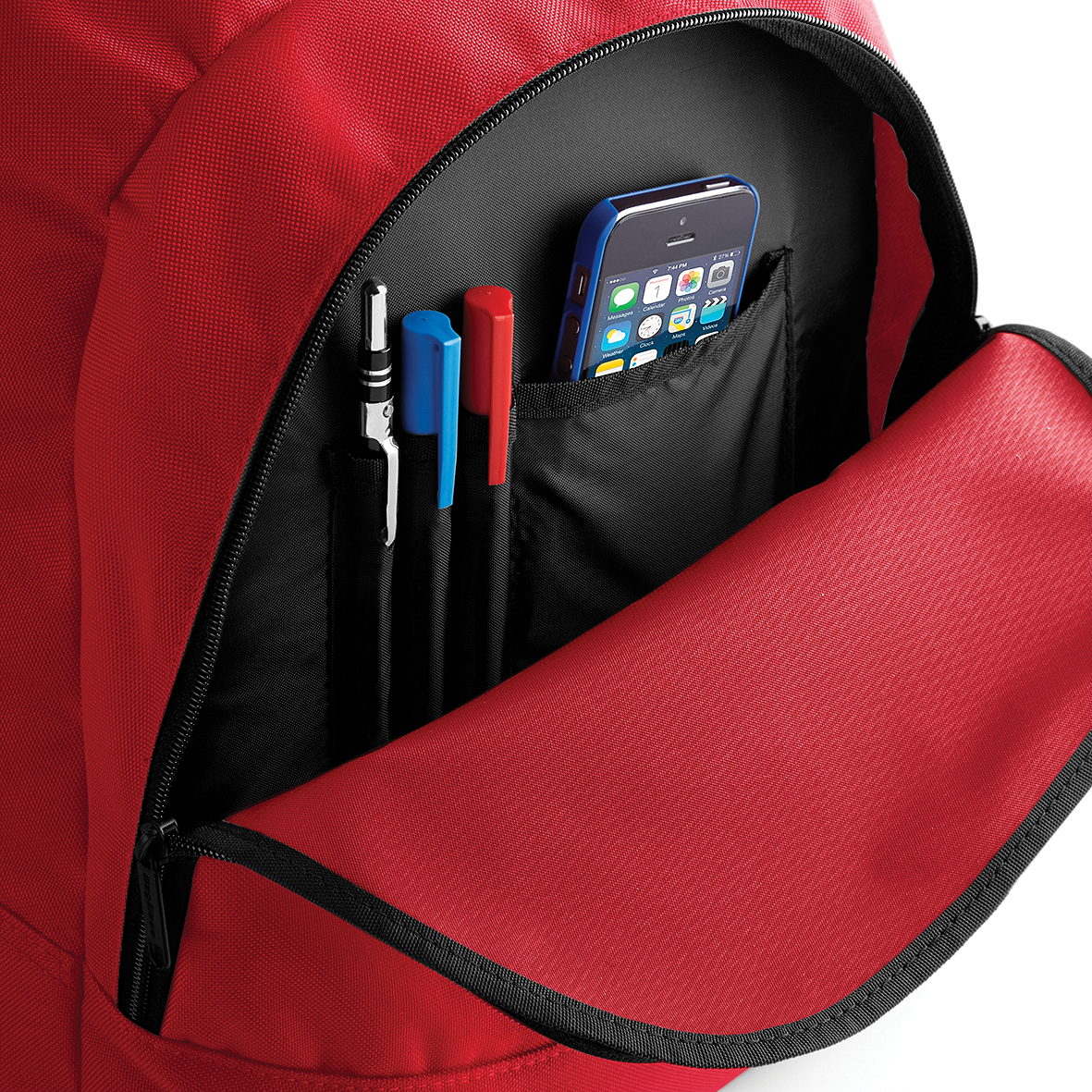 Rucksack Universal BG212 Universal Backpack bedrucken – Detailansicht Fronttasche mit organizer in Rot