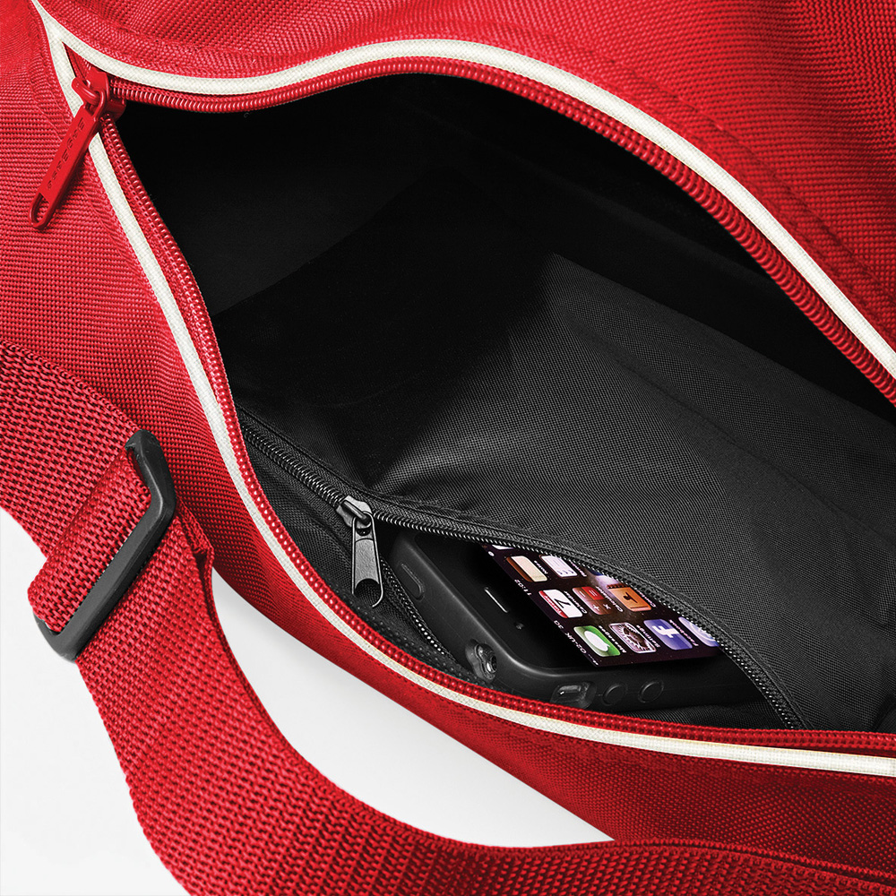 Retro Shoulder Bag BG14 bedrucken – Detailansicht Innenfach in Rot