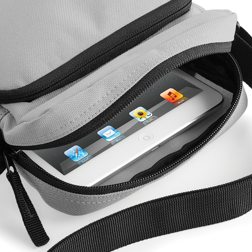 Umhängetasche Cross Body Bag BG30 Bagbase Detailansicht in Grau