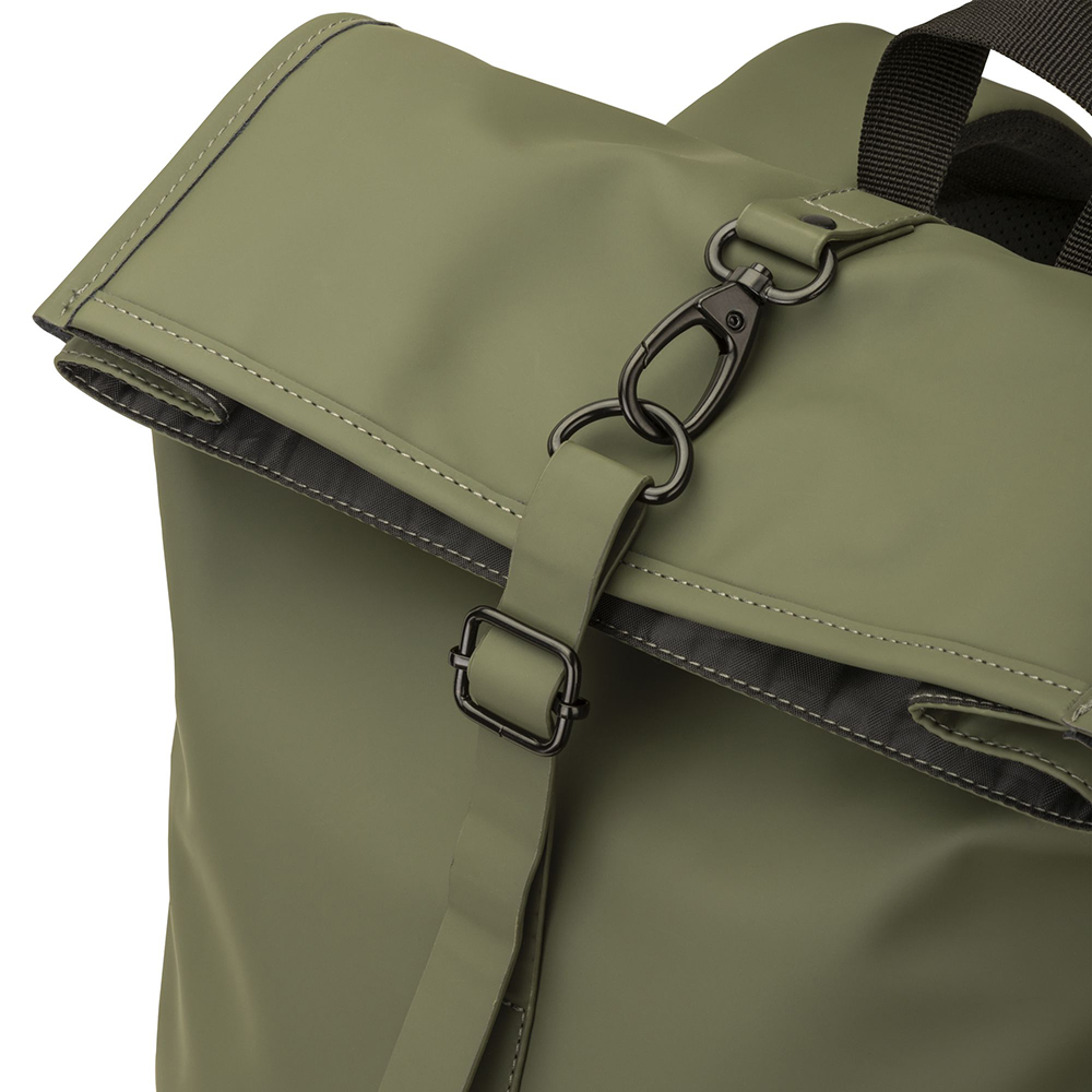 Roll-Top Rucksack Negrar bedrucken – Obere Ansicht mit Schnallenverschluss in Military Green